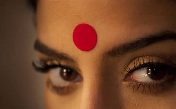 বাংলাদেশ বেতার: সংবাদ পাঠে বড় টিপ নয়, ওড়না ব্যবহারে নতুন নির্দেশনা