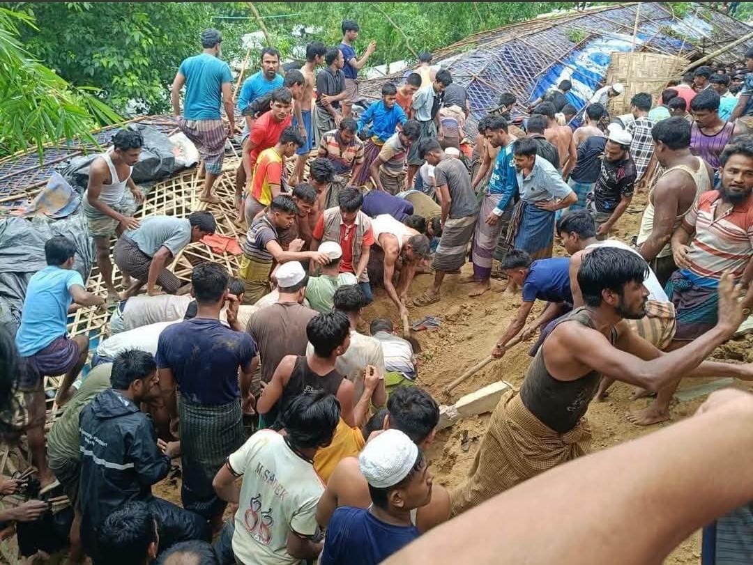 বৃষ্টির বিকেলে যে মাদ্রাসা হয়ে উঠল মৃত্যুফাঁদ